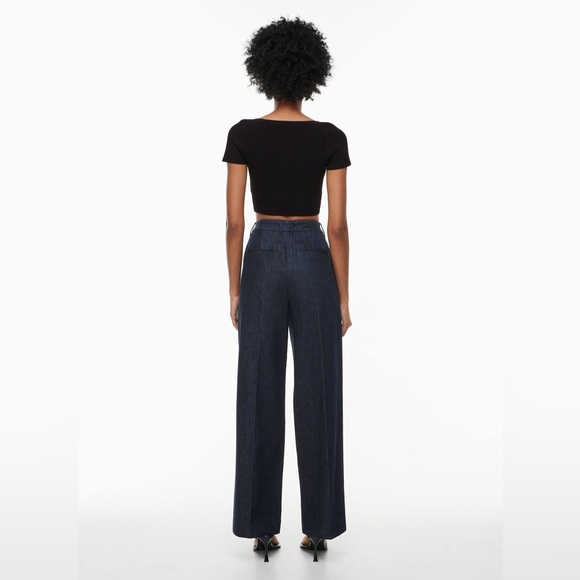 Aritzia Babaton Sculpt Knit Squareneck Top - Black Ribbed Short Sleeve Shirt - Picture 4 of 10